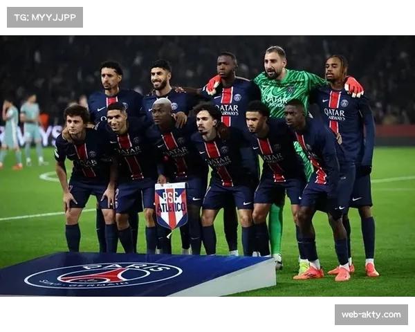 巴黎圣日耳曼赛前最后一练,恩里克重点演练前场四人围抢套路 巴黎圣日耳曼赛前最后一练,恩里克重点演练前场四人围抢套路