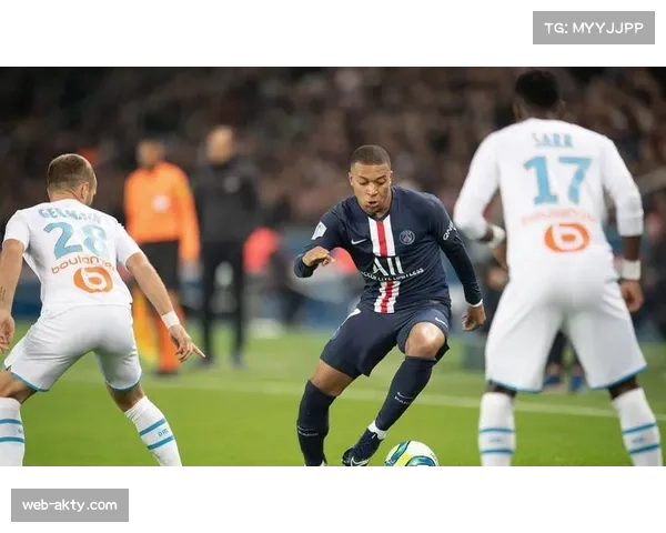 巴黎主场失利暴露中场短板，维蒂尼亚伤退影响战术平衡